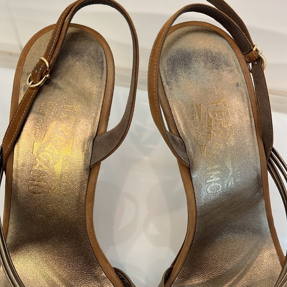 Authentic Ferragamo slingbacks - Picture 3 of 8